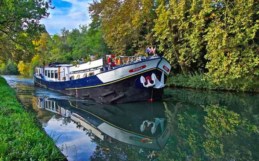 Hotel Barge Rosa Canal De Garonne Barging In France